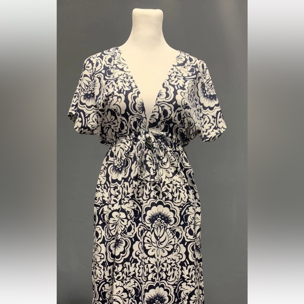 Unbranded Women’s Beach Dress Sz Small Black and White Floral Print